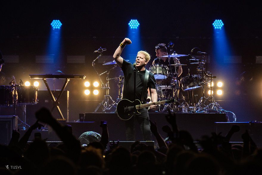 Show The Offspring